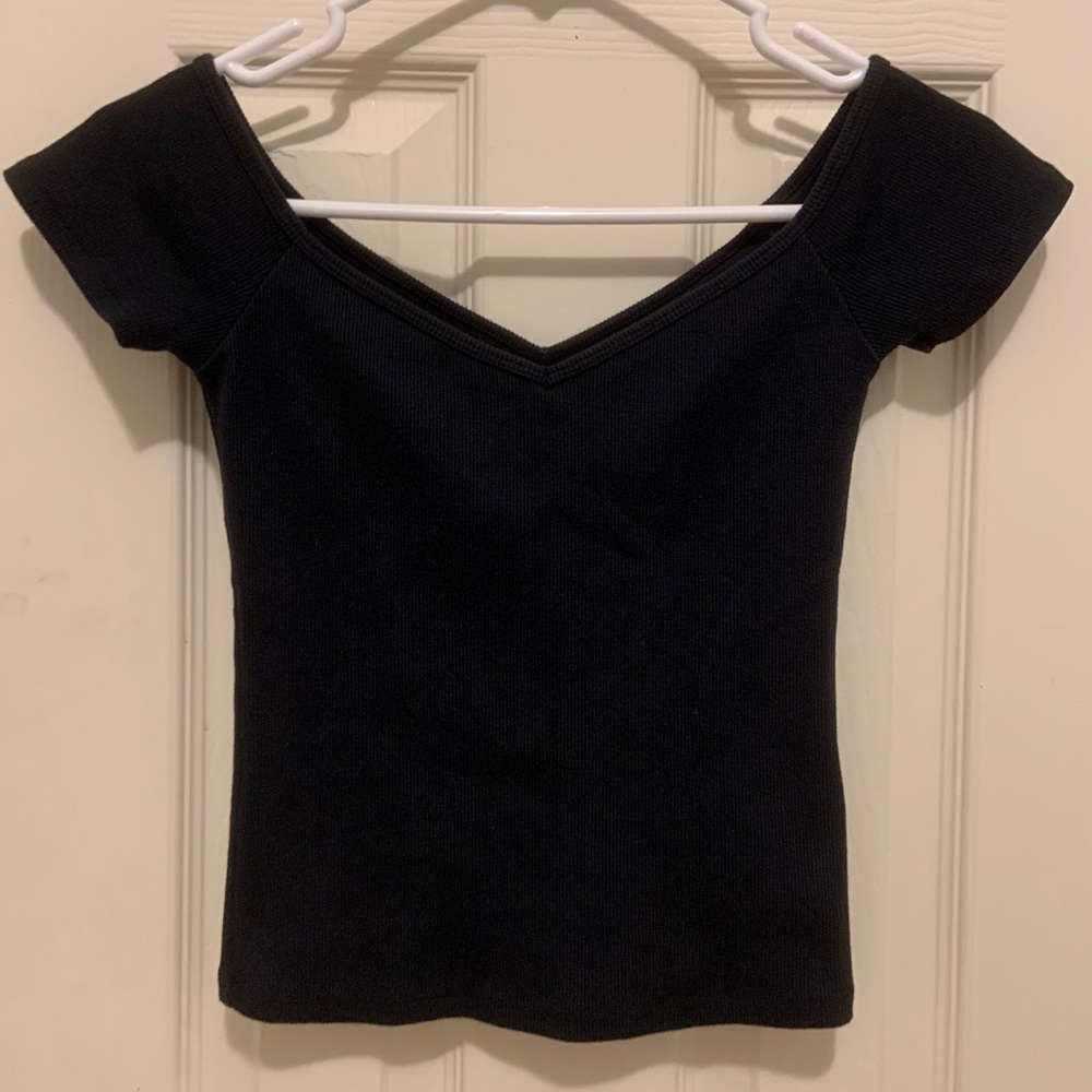 Black Fitting Off The Shoulder Top